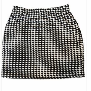 SHEIN Black and White Houndstooth Pencil Skirt